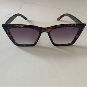 Cat eye Sunglasses